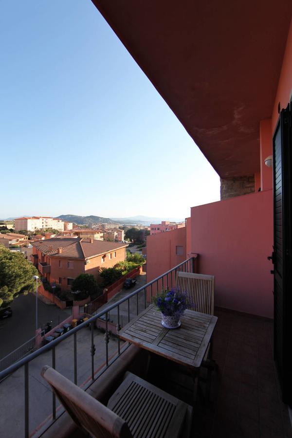 Guest House Villabianca Ла-Маддалена Экстерьер фото